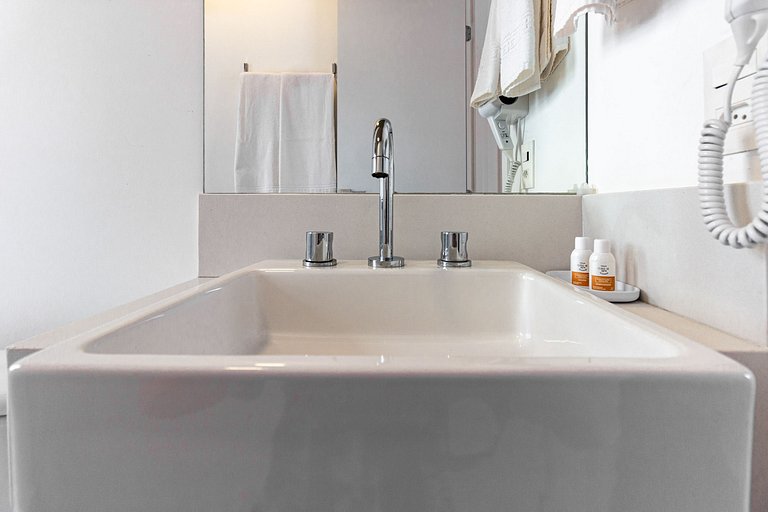 Apartamento Premium 02 quartos cama casal+solteiro com varan