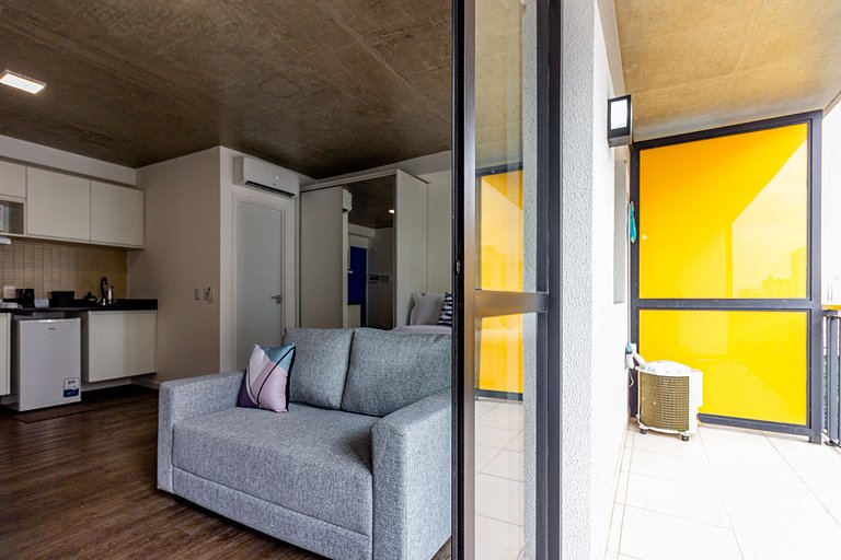 Studio 01 cama casal com varanda