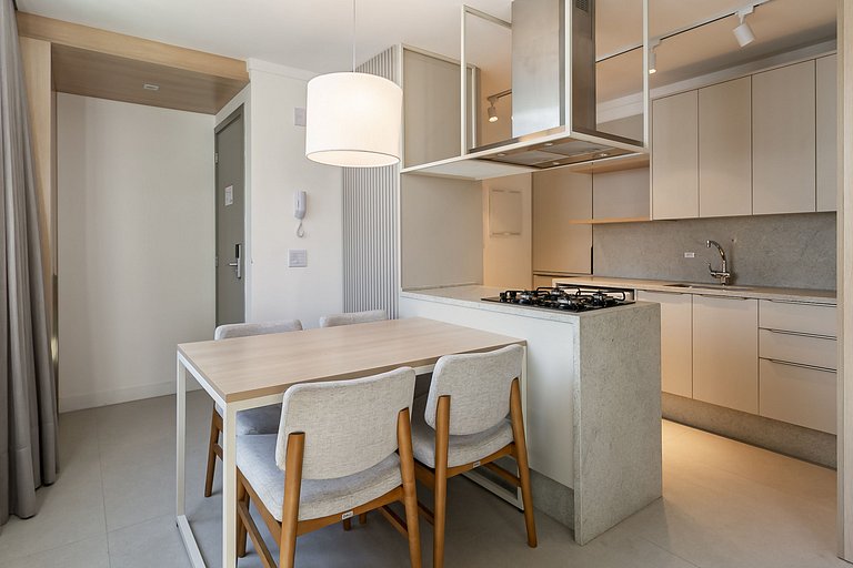 Studio c/ Máquina, Sala e Cozinha
