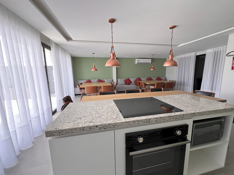 Studio Prime novinho em Curitiba, Prado Velho- Plano mensal