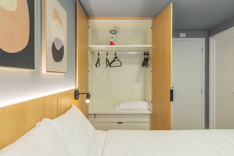 Studio plus 1 double bed