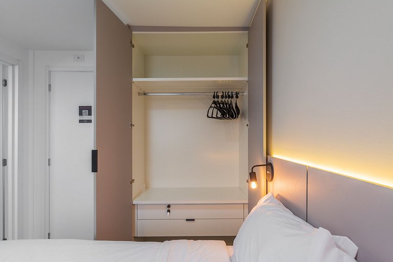 Studio Prime novinho em Curitiba, Prado Velho- Plano mensal