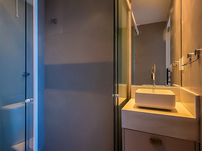 Studio Comfort com varanda Frente Mar