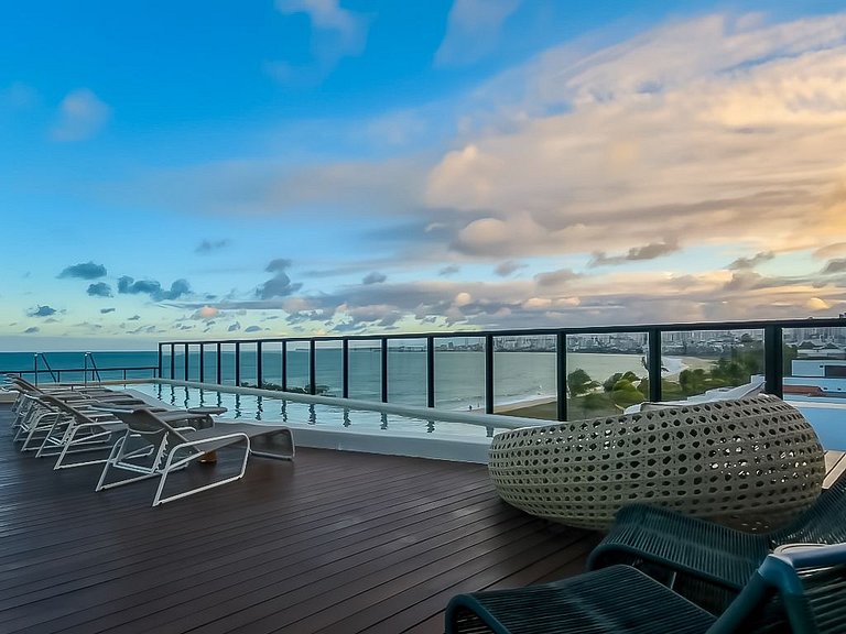 Studio Comfort com varanda Frente Mar