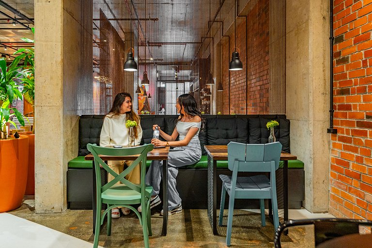 Linked Batel by Xtay - Modern and Connected Experience Steps