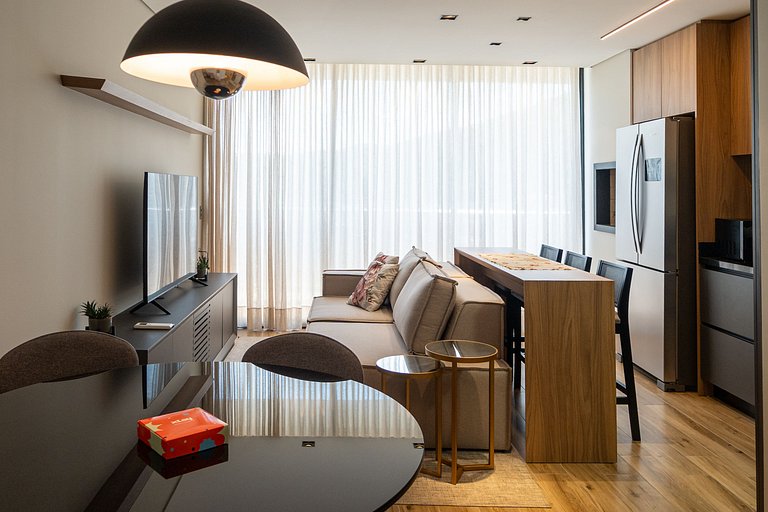 Apartamento com 2 suítes e máquina de lavar