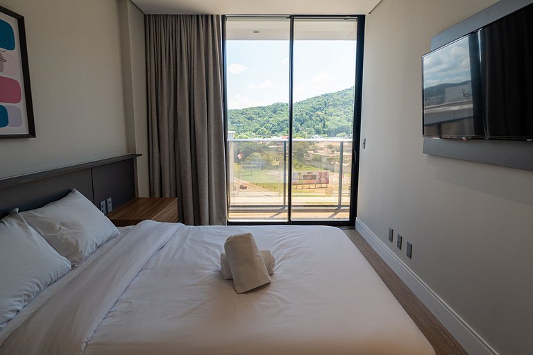 Apartamento com 2 suítes e máquina de lavar