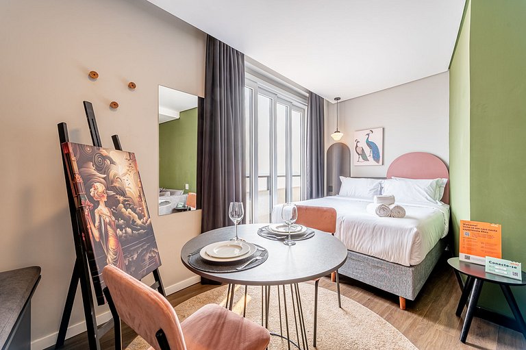 Studio com vista mobiliado para locação em Porto Alegre