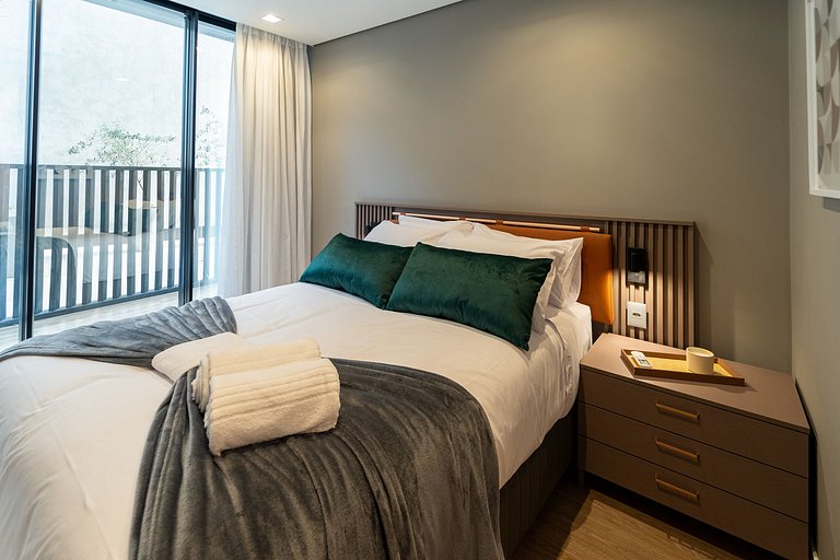 Apartamento com 2 suítes e sacada