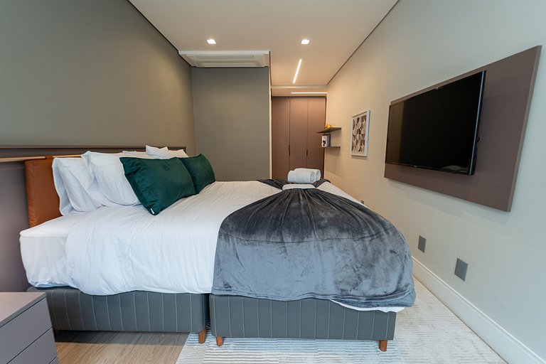 Apartamento com 2 suítes e sacada