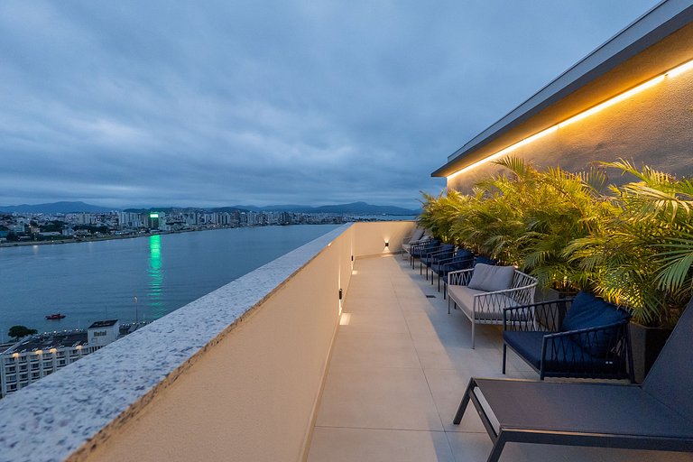 The Bridge by Xtay – Studios in Florianópolis with Rooftop P