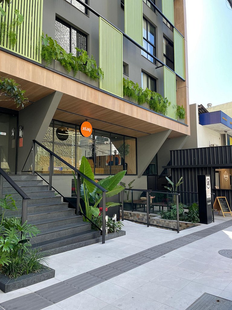 Apto com sacada 39m² - Com varanda e confortável