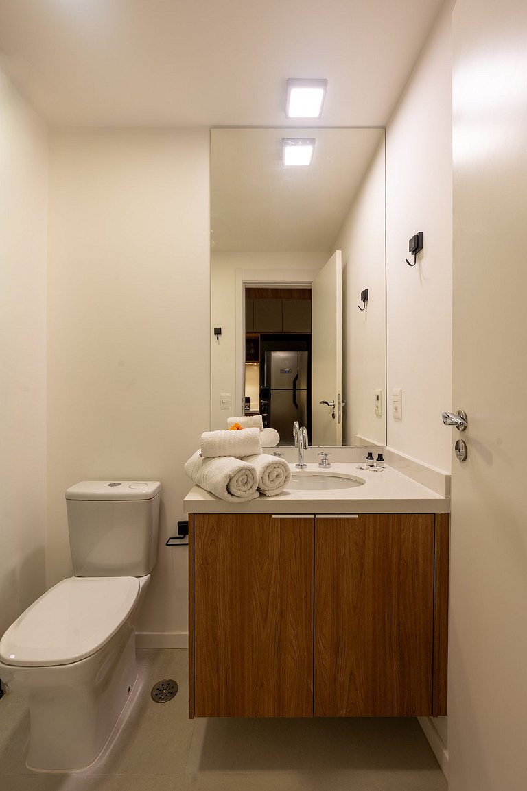 Studio em Perdizes com sofá – perfeito para 2 pessoas, acade