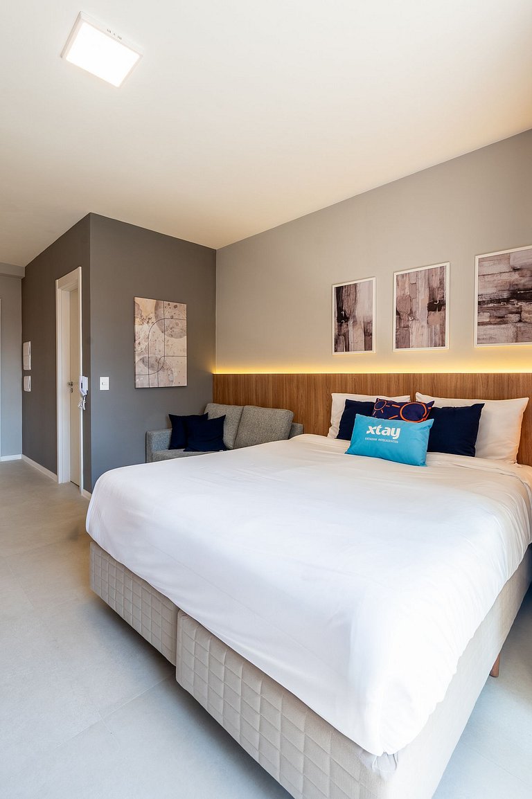 Studio em Perdizes com sofá –perfeito para 2 pessoas, academ