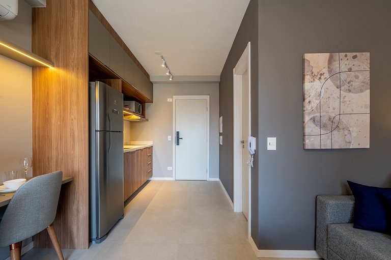 Studio em Perdizes com sofá – perfeito para 2 pessoas, acade