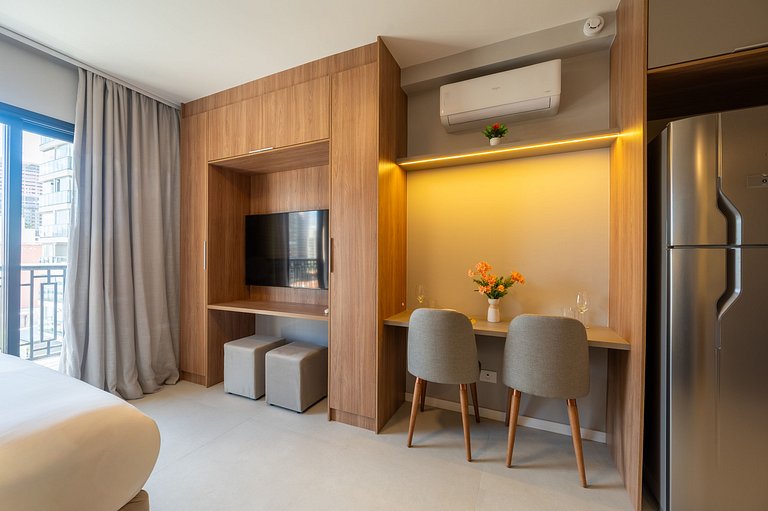 Studio in Perdizes with Sofa – Perfect for 2 Guests, Gym and