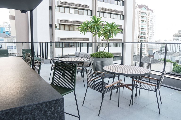 Apto com sacada 39m² - Com varanda e confortável