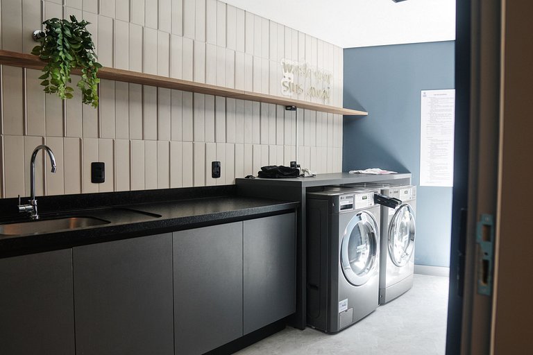 Studio Luxo 47m² - até 2 pessoas com sofá