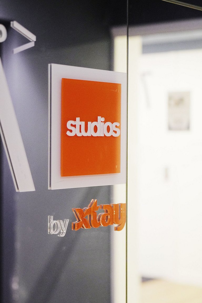 Atrium Studios by Xtay – Estudios modernos, bien ubicados y