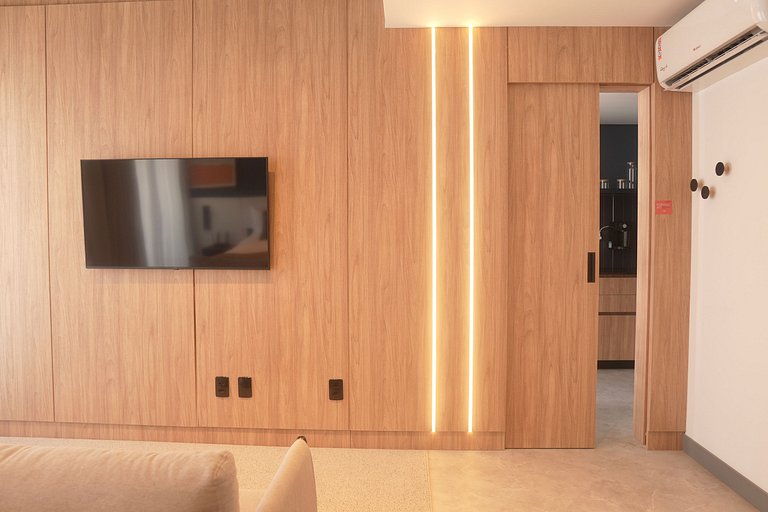 Studio Completo 53m² - No Centro e com cozinha