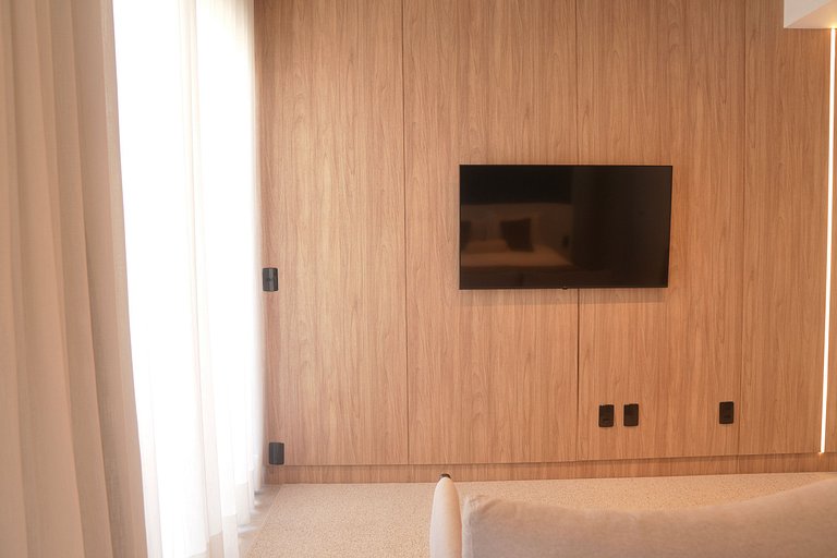 Studio Completo 53m² - No Centro e com cozinha