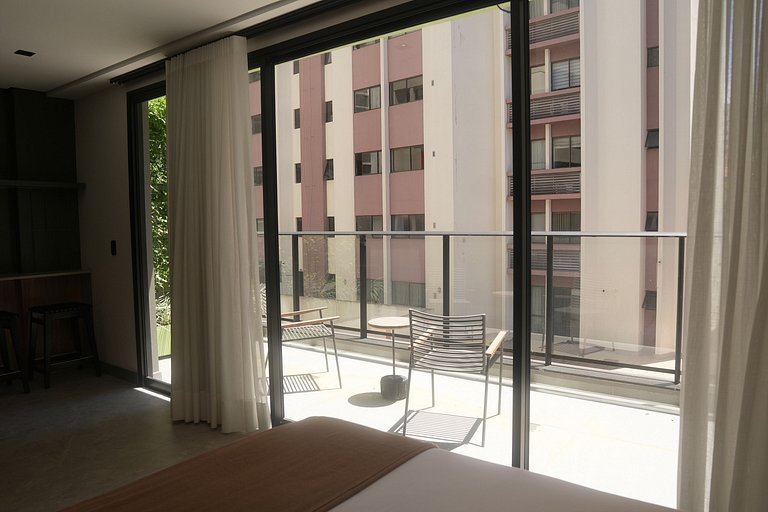 Apto com sacada 39m² - Com varanda e confortável