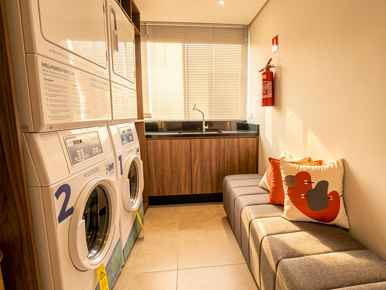 Studio Prime novinho em Curitiba, Prado Velho