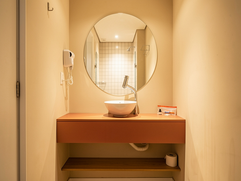 Studio com vista mobiliado para locação em Porto Alegre