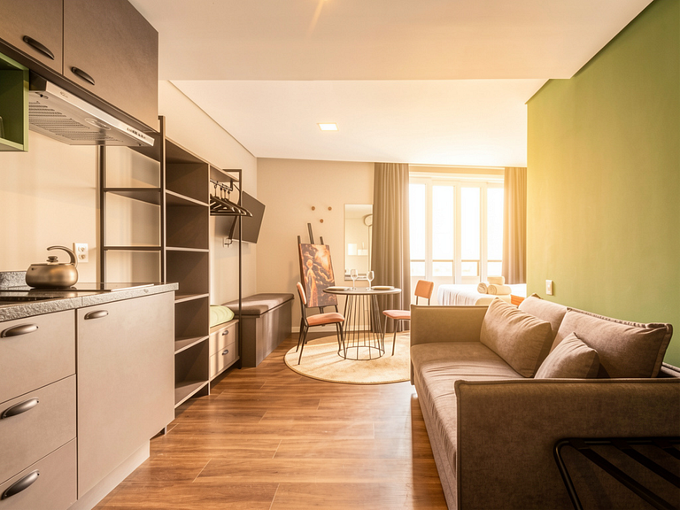 Studio com vista mobiliado para locação em Porto Alegre